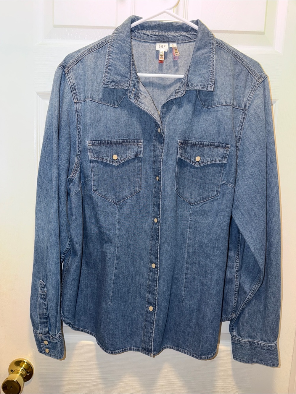 GAP XL Blue Denim Snap-Front Shirt